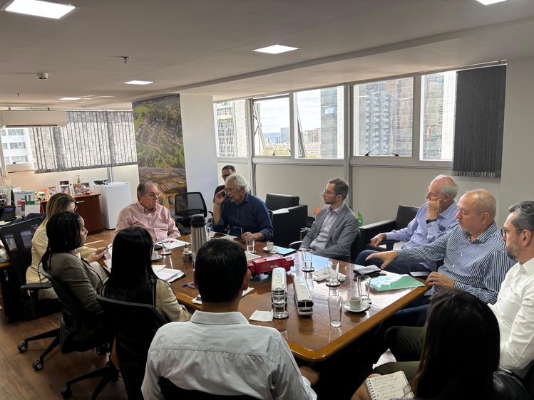 CAPA Reunião SLU 1